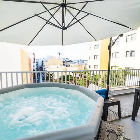 Lägenhet Sea Breeze, Spacious 2-bedroom Lux Seaside *