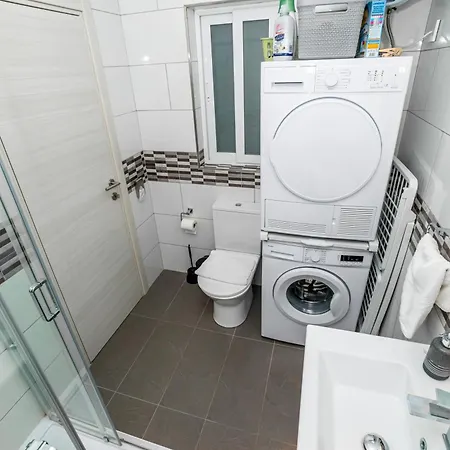 Apartman Sea Breeze, Spacious 2-bedroom Lux Seaside *