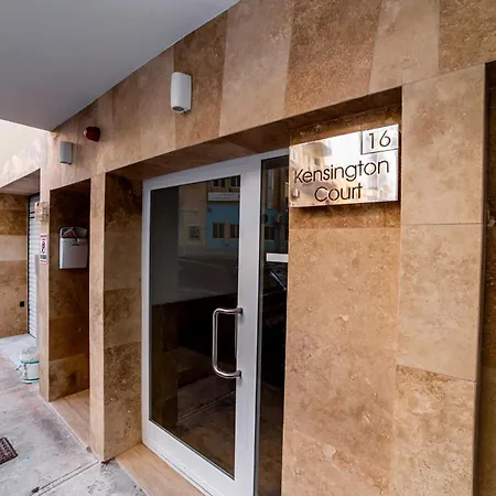 Apartmán Sea Breeze, Spacious 2-bedroom Lux Seaside *