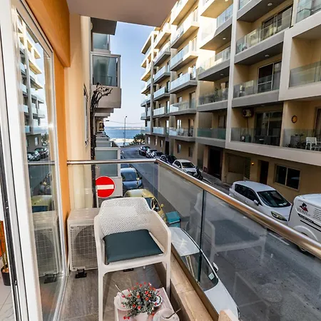 Apartman Sea Breeze, Spacious 2-bedroom Lux Seaside