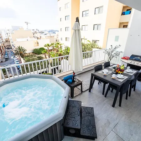 Sea Breeze, Spacious 2-bedroom Lux Seaside * St. Paul's Bay