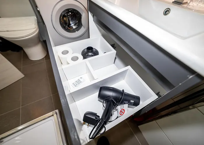 Sea Breeze, Spacious 2-bedroom Lux Seaside Διαμέρισμα Σεντ Πόλς Μπέι