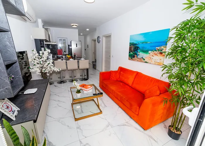 Sea Breeze, Spacious 2-bedroom Lux Seaside Σεντ Πόλς Μπέι